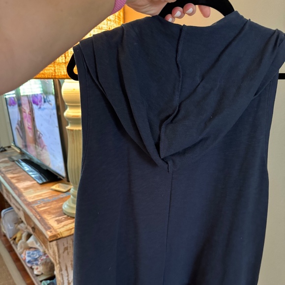 Lilla P Draped Sleeveless Cardigan - Picture 2 of 4